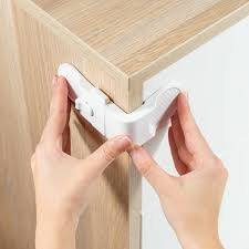 Reer 71050 - Serratura di Sicurezza per Armadi e Cassetti